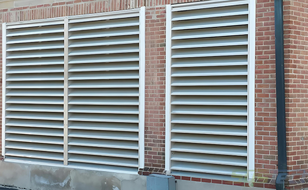 青湖路街道百叶窗