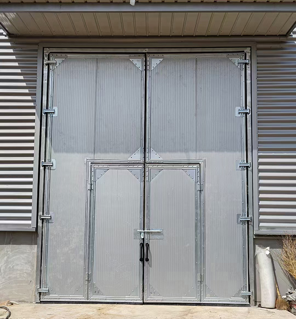 青湖路街道工业平开门