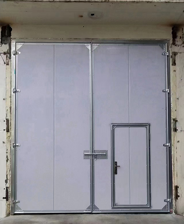 青湖路街道工业平开门