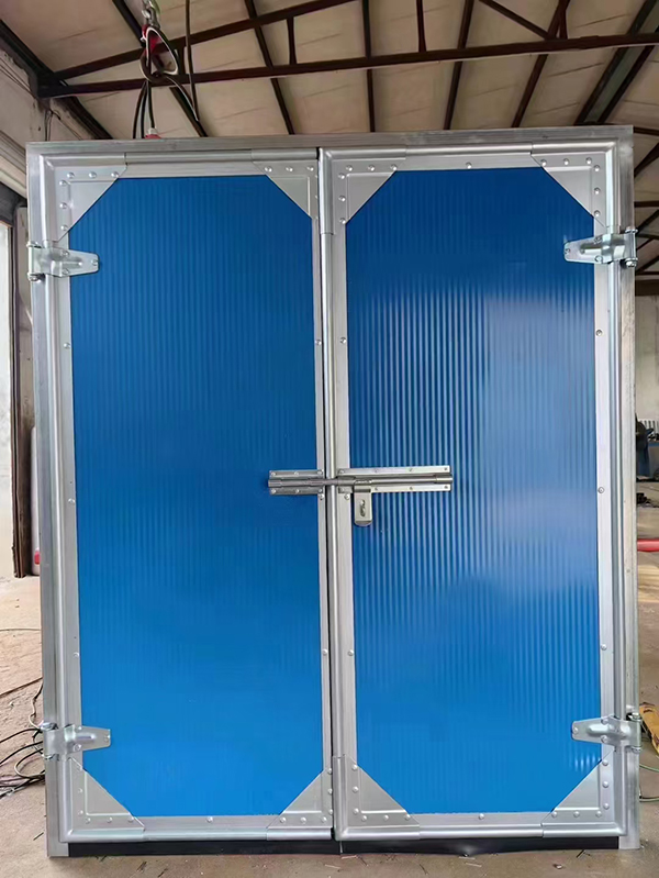 青湖路街道工业平开门