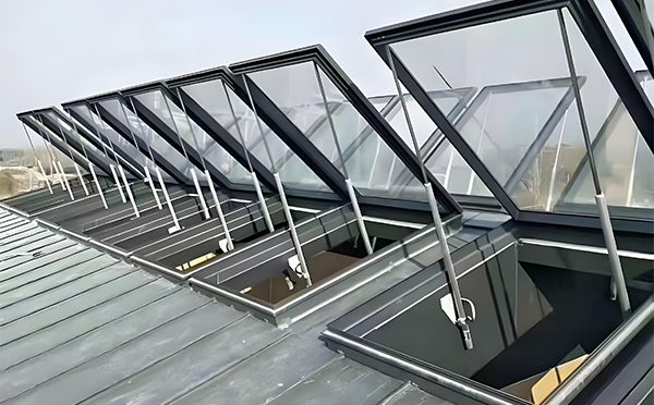 青湖路街道消防排烟窗