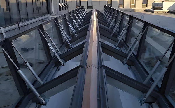 青湖路街道排烟窗