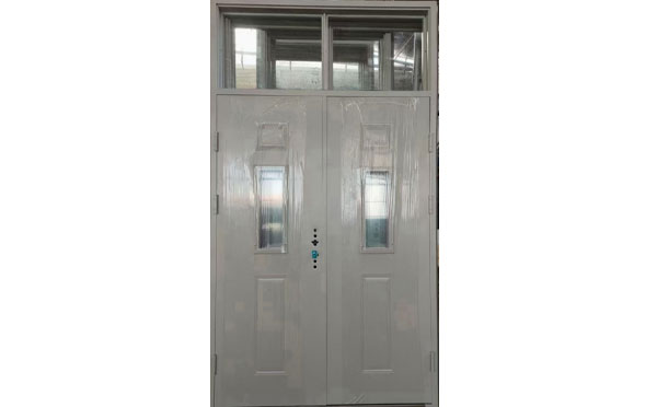 青湖路街道学校教室门