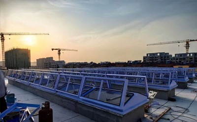 消防青湖路街道排烟窗开启角度