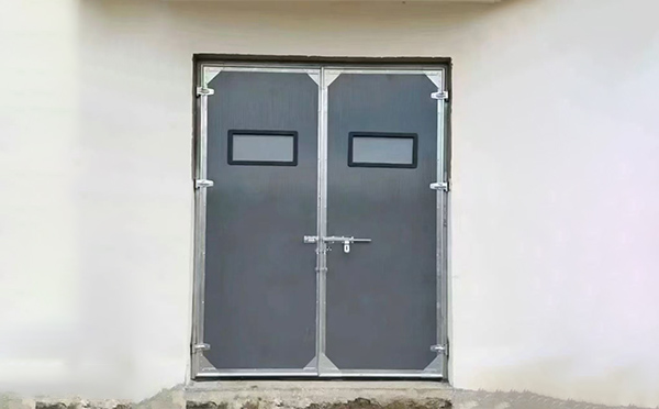 青湖路街道工业门在高温作业区域的运行表现