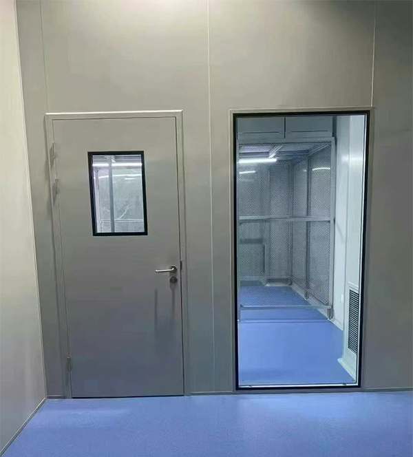 学校教学楼完成青湖路街道防火门标准化安装 学校教学楼完成青湖路街道防火门标准化安装