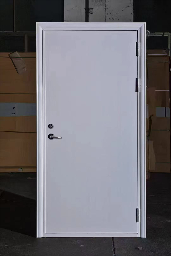 社区活动中心加装青湖路街道防火门保障居民安全